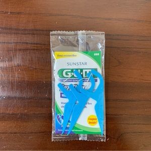 Free item: dental flossers